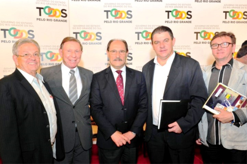 EXECUTIVO PARTICIPA DO LANÇAMENTO DO PROGRAMA DE CONSERVAÇÃO DO SOLO